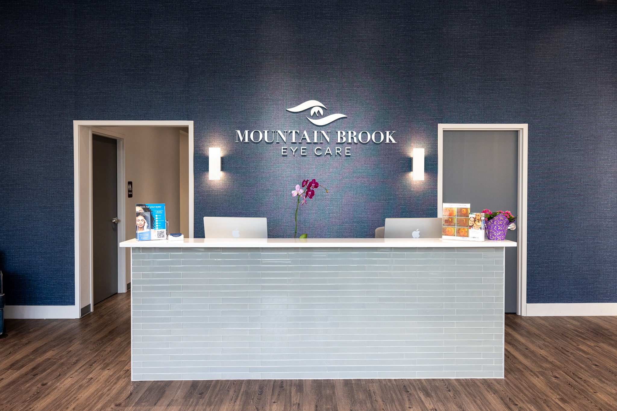 front reception - Mountain Brook Eye Care